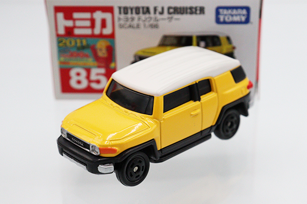 トミカ　赤箱