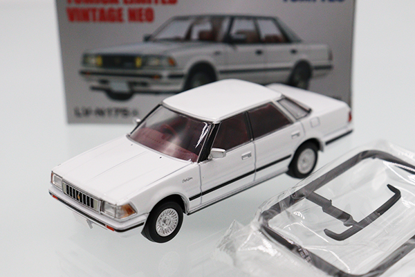 トミカリミテッドヴィンテージネオクラウンハードトップ 2台セット LV-N175c トヨタ クラウン ハードトップ スーパーチャージャー