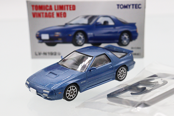 トミカ　TLV　ネオ