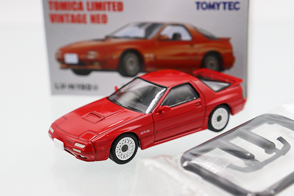 トミカ　TLV　ネオ