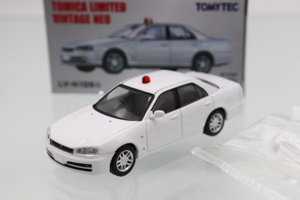 トミカ　TLV　ネオ