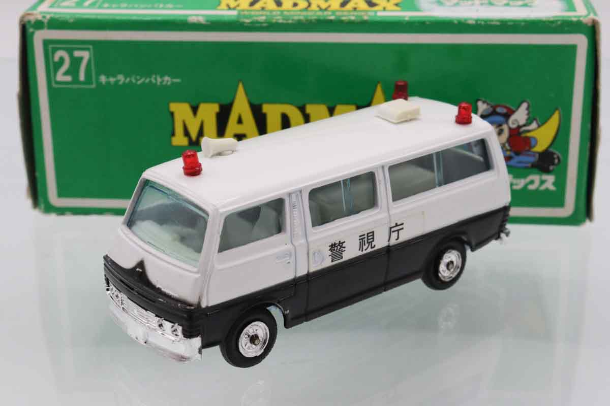 トミカ 日本製　キャラバンパトカー 今日のトミカ 75-6日産キャラバンパトロールカー - YouTube