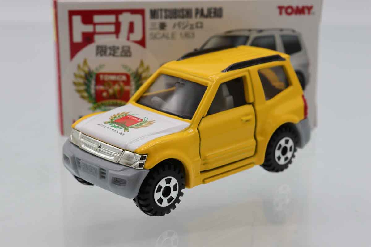 ミニカーショップ ケンボックス トミカ 赤箱☆30☆三菱パジェロ