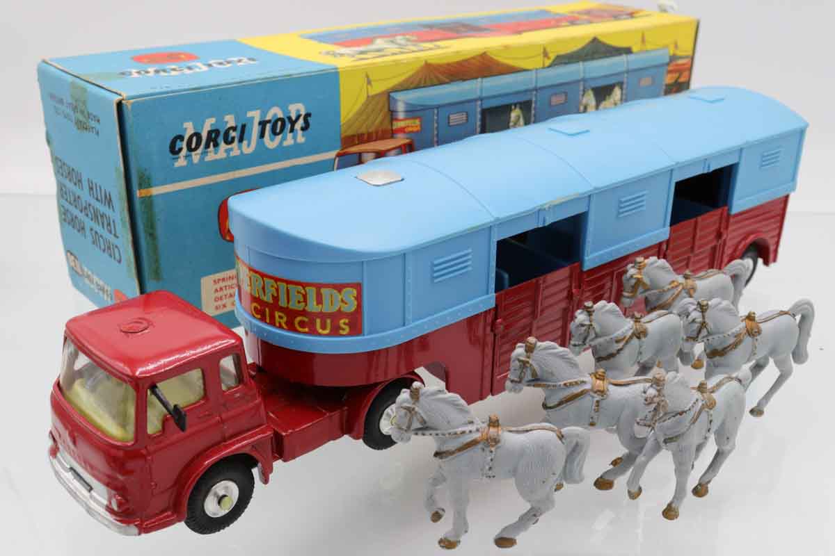 ミニカーショップ ケンボックス CORGI TOYS☆1130☆CIRCUS HORSE