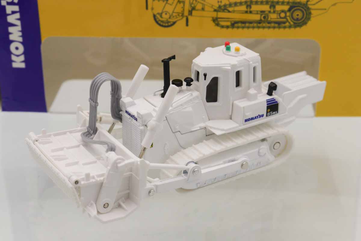 ミニカーショップ ケンボックス コマツD85MS 対人地雷除去機 ※箱ヨレ
