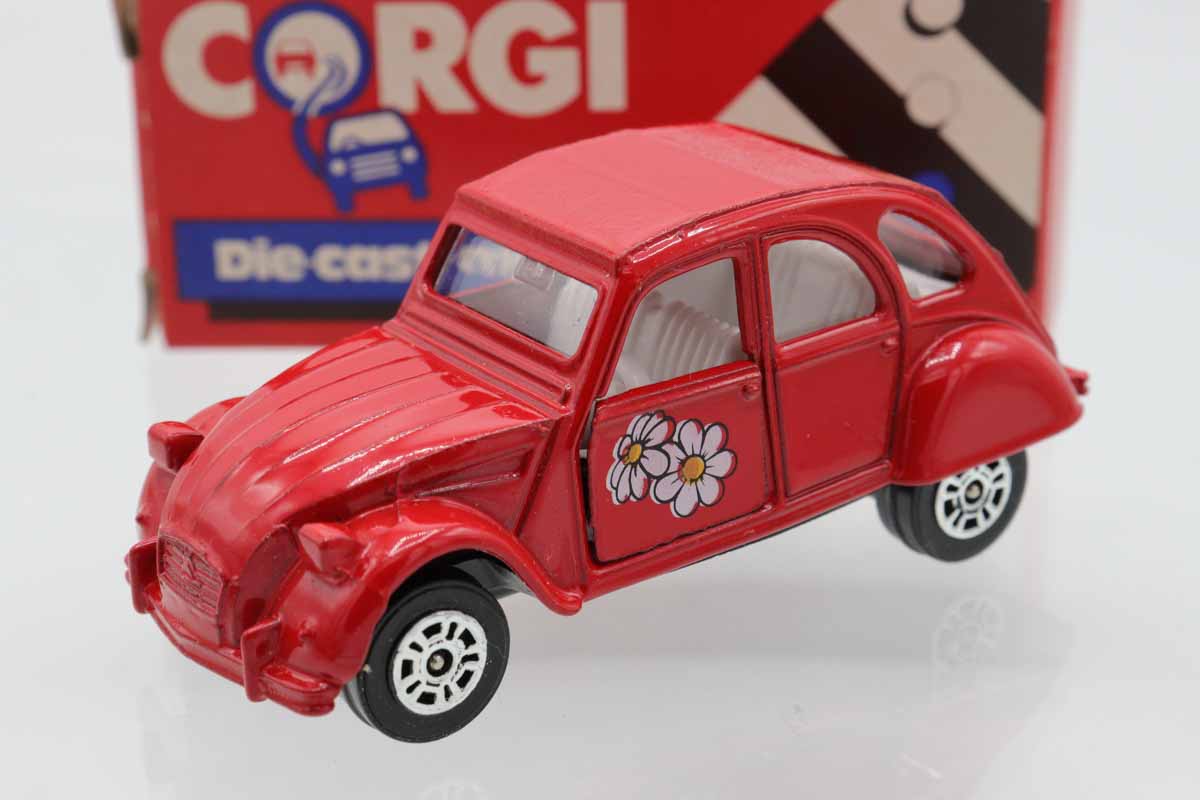ミニカーショップ ケンボックス CORGIシトロエン2CV (赤) ※コーギーJr