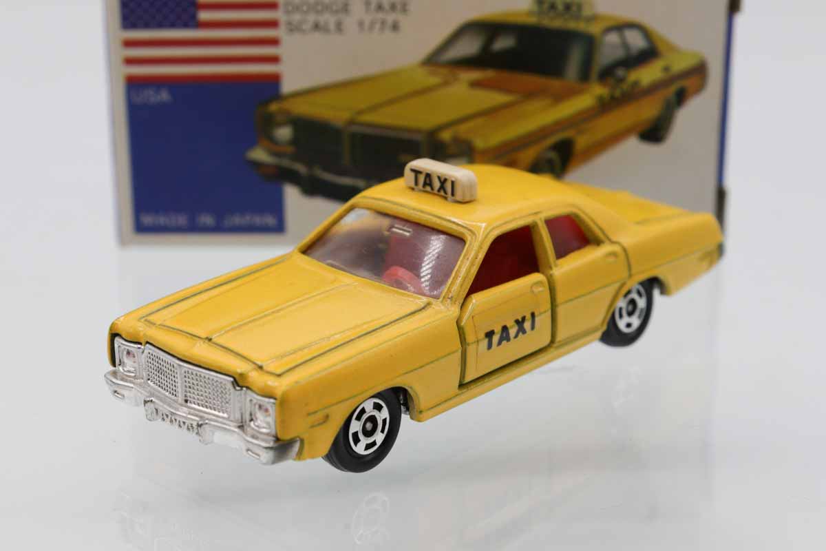 ミニカーショップ ケンボックス トミカ 青箱☆F18☆ダッジコロネット