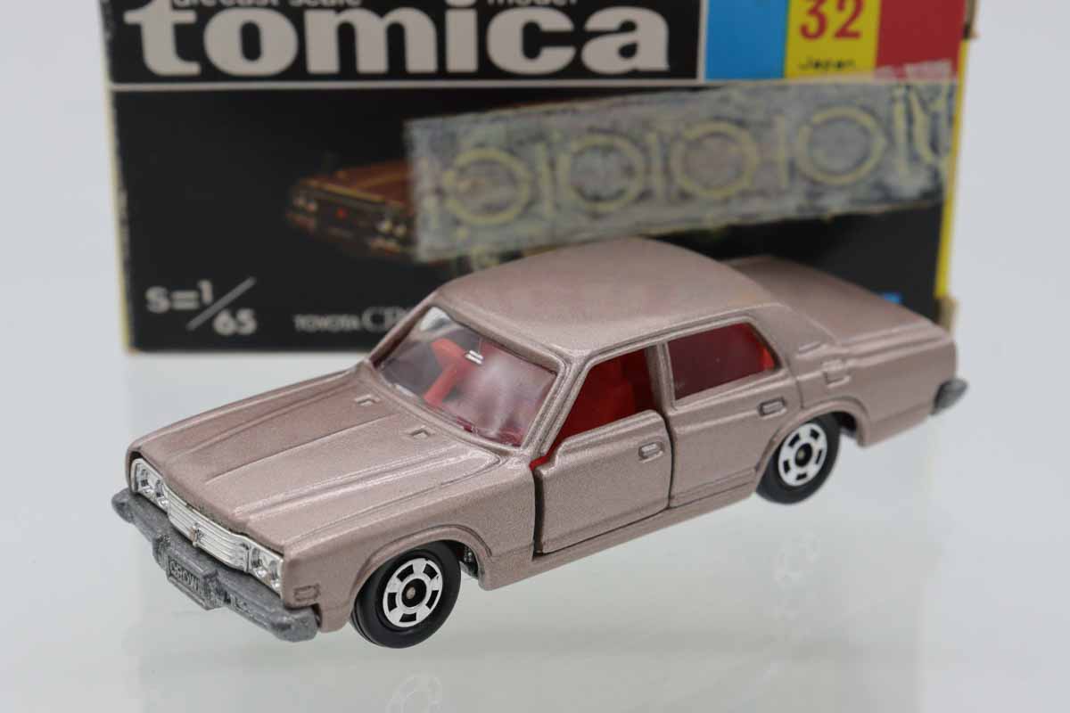 ミニカーショップ ケンボックス トミカ 黒箱☆32☆トヨタ