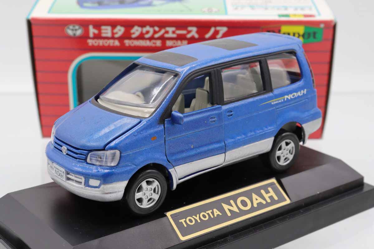 ノア　ミニカー ミニカーショップ ケンボックス ダイヤペット☆RV-13☆トヨタ