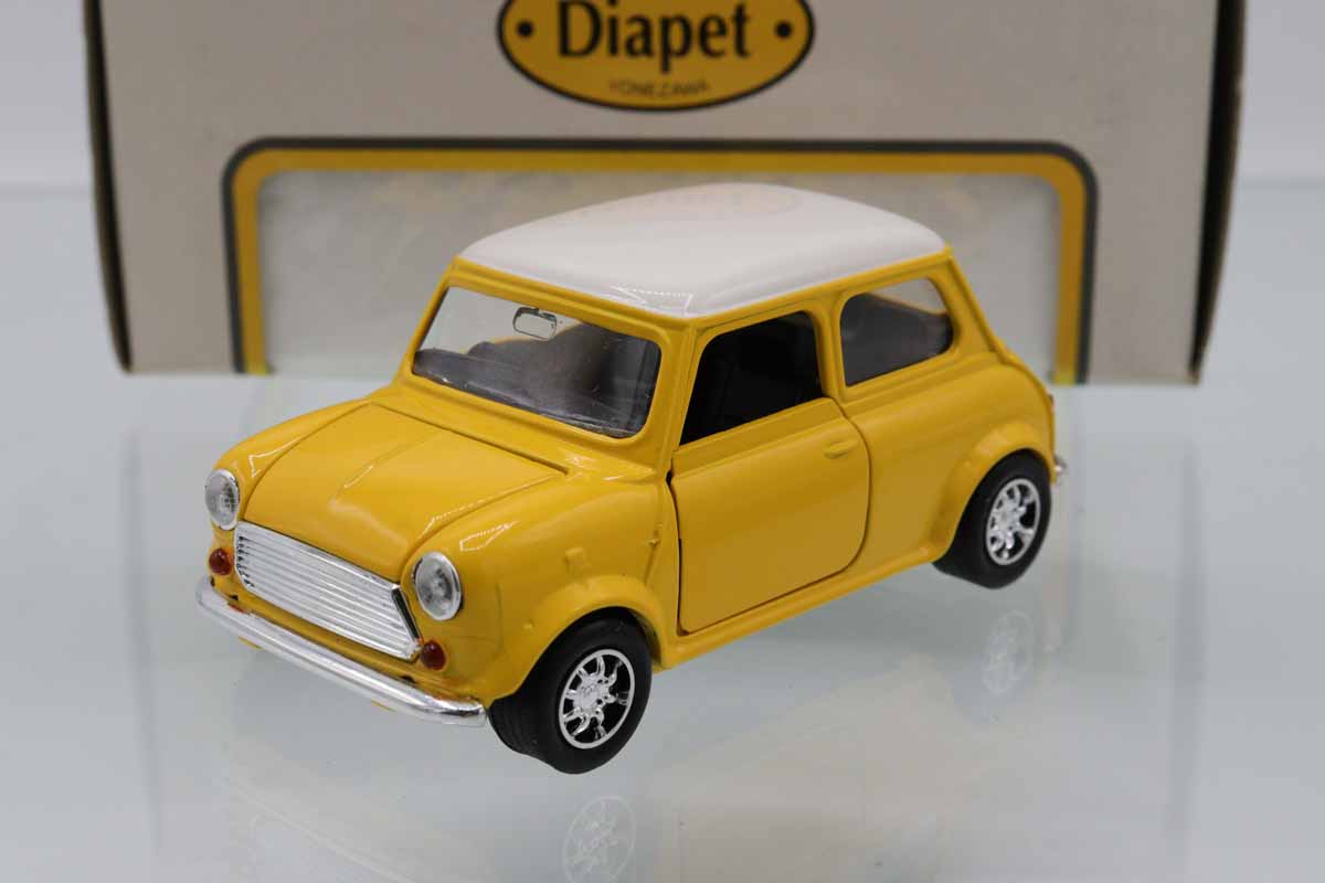 [海外限定品含む] Mini Cooper 等ミニカー５台セット KKスケール KK scale 1/12 Mini Cooper LHD red white ダイ