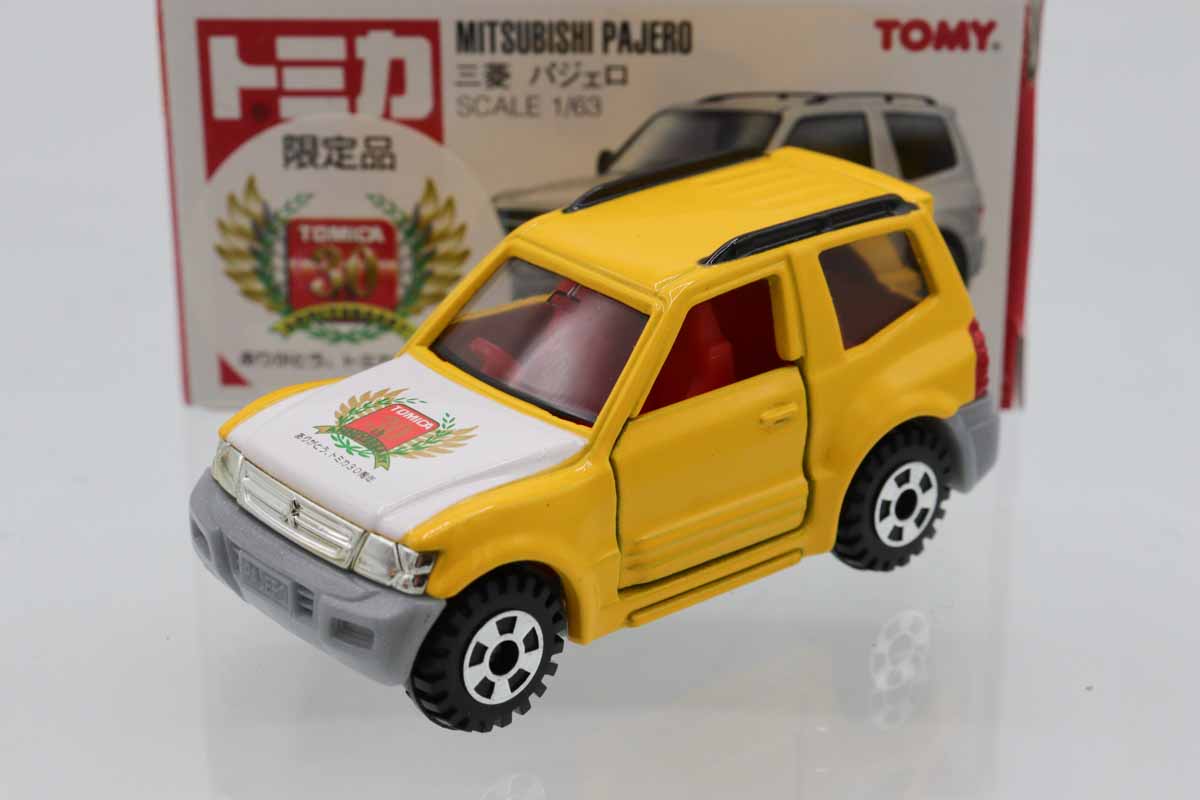 未開封 TOMICA トミカ 三菱パジェロ 輸出カラー ミニカーショップ ケンボックス トミカ 赤箱☆30☆三菱パジェロ