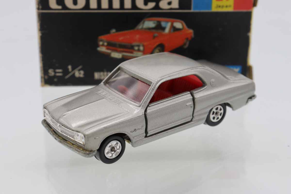 トミカ黒箱　スカイライン2000gt 色指定 ミニカーショップ ケンボックス トミカ 黒箱☆21☆日産