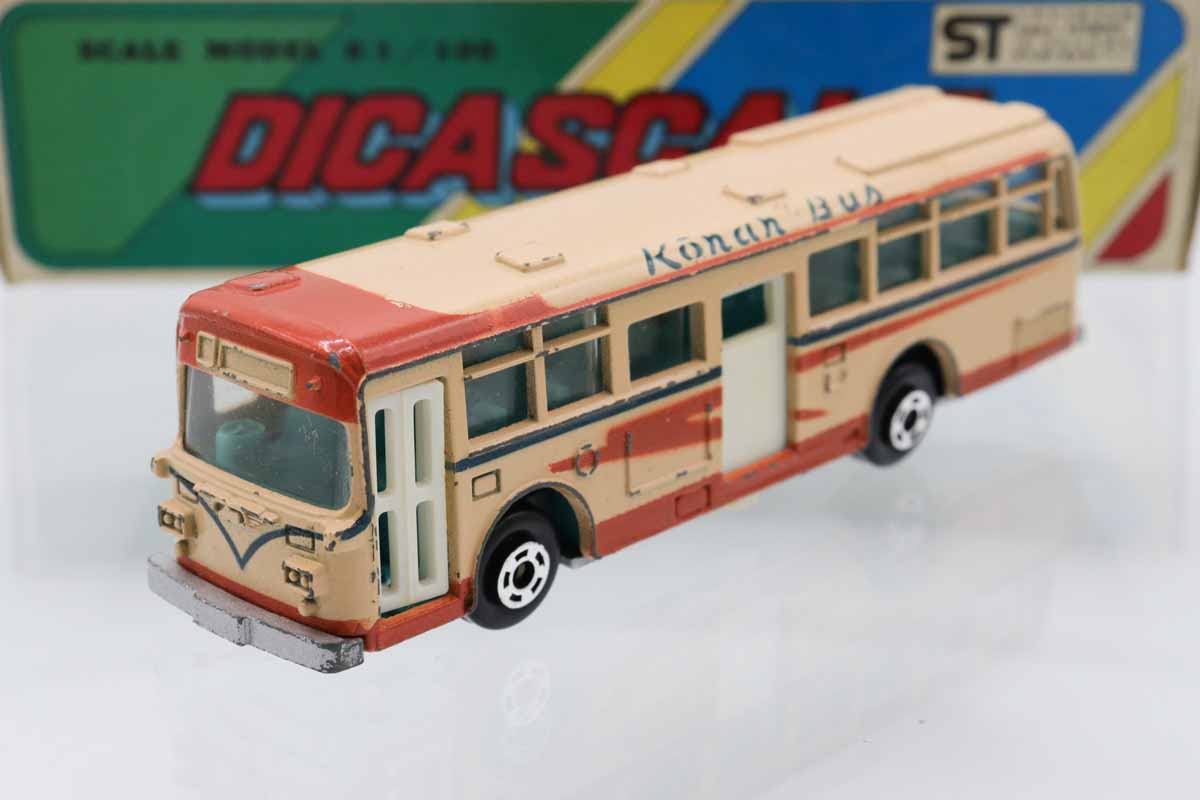 ダイハツ ミニカー Amazon.co.jp: 新型 ダイハツ ムーヴキャンバス CANBUS 1/32
