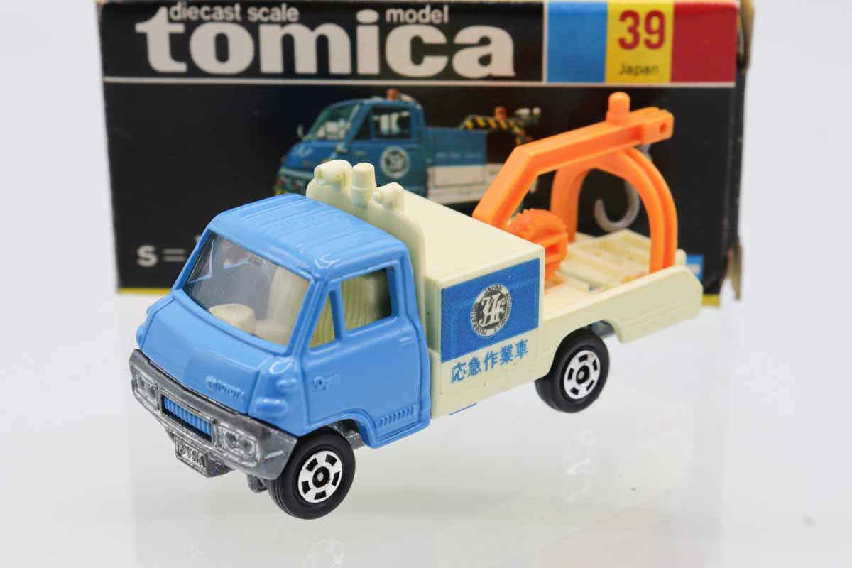 トミカ黒箱39 トヨタ ダイナ JAF レッカ 楽天市場】新品 トミカ トミー 黒箱 トヨタ ダイナ JAFレッカー