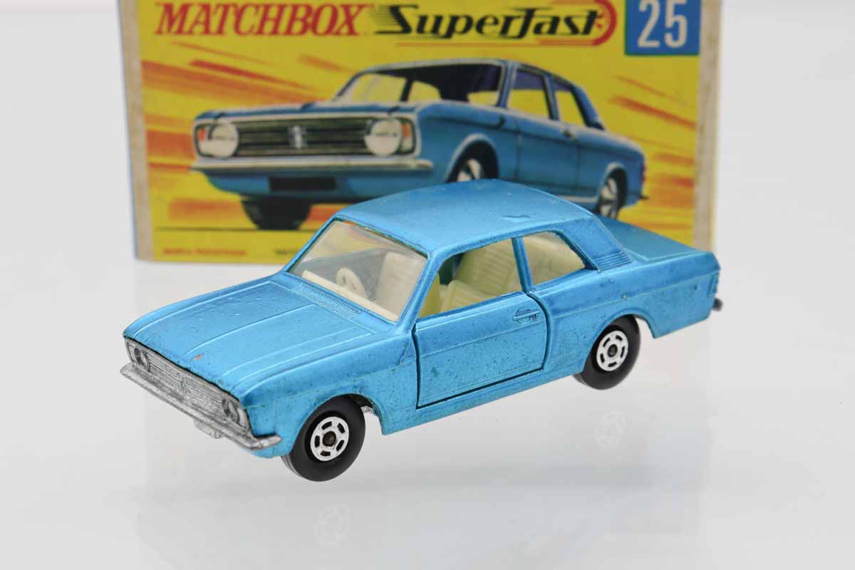 新品未使用品 お値引き交渉可 公式完売 クリスのもこもこワッペンミニブルゾン CCS 25VDAY momoko - PetWORKs Store