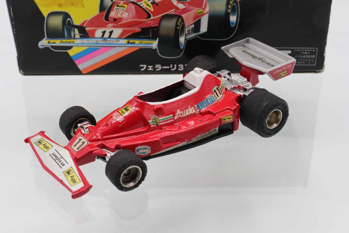 フェラーリ　ミニカー Amazon | MINI-Z Ferrari F355 Red 京商ミニッツレーサー