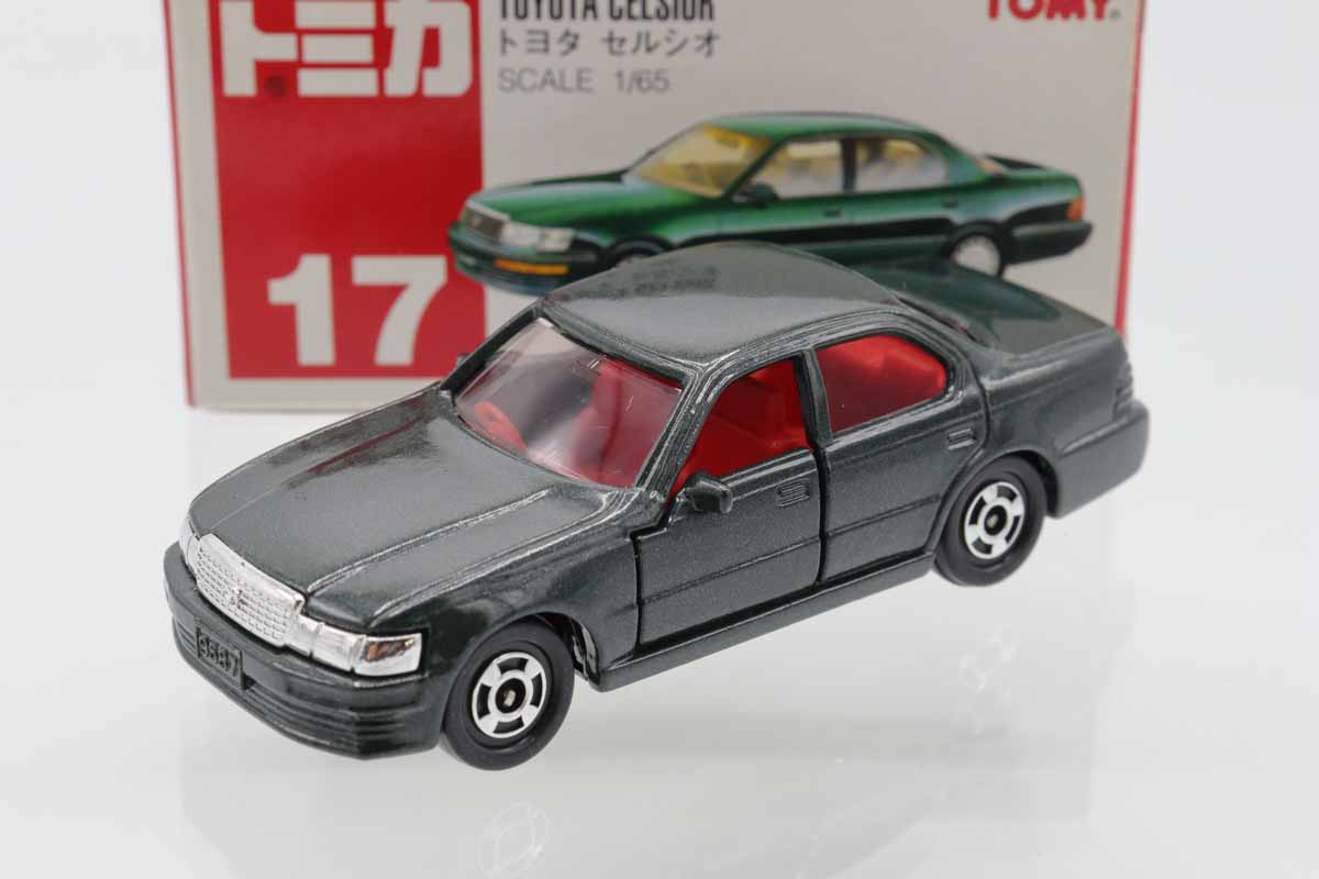 トミカ　赤箱