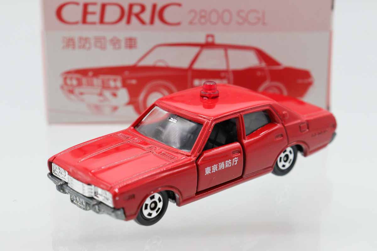 ミニカーショップ ケンボックス トミカ特注（日本製）日産セドリック