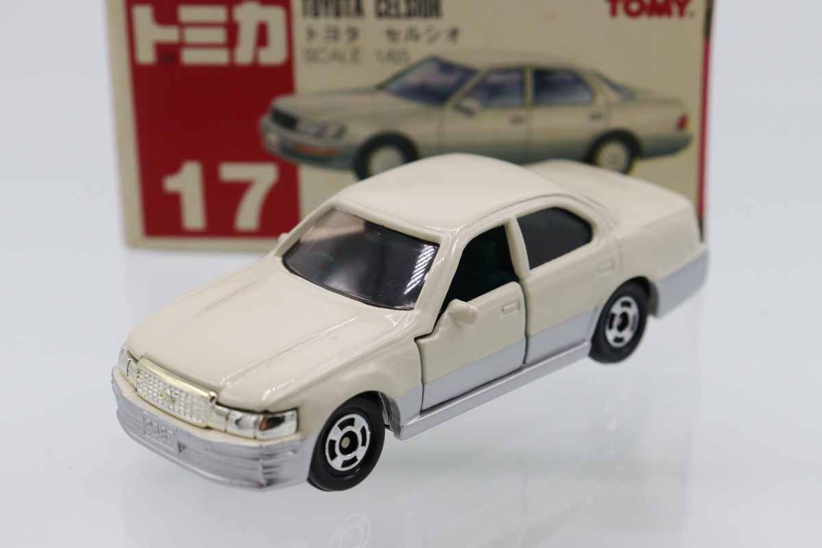 トミカ　赤箱