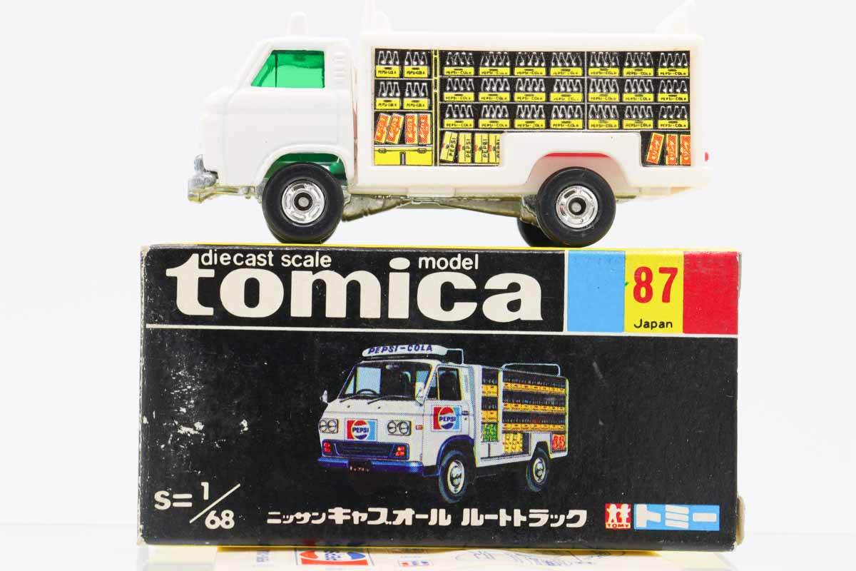 ミニカーショップ ケンボックス トミカ 黒箱☆87☆日産キャブオール