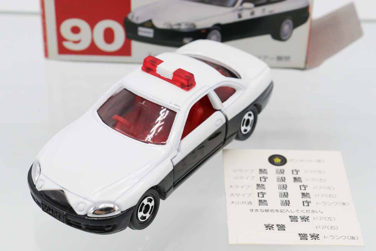 トミカ 赤箱パトロールカー等 34台セット ソアラ/NSX/パジェロ/セドリック トミカ 赤箱パトロールカー等 34台セット ソアラ/NSX/パジェロ/セドリック