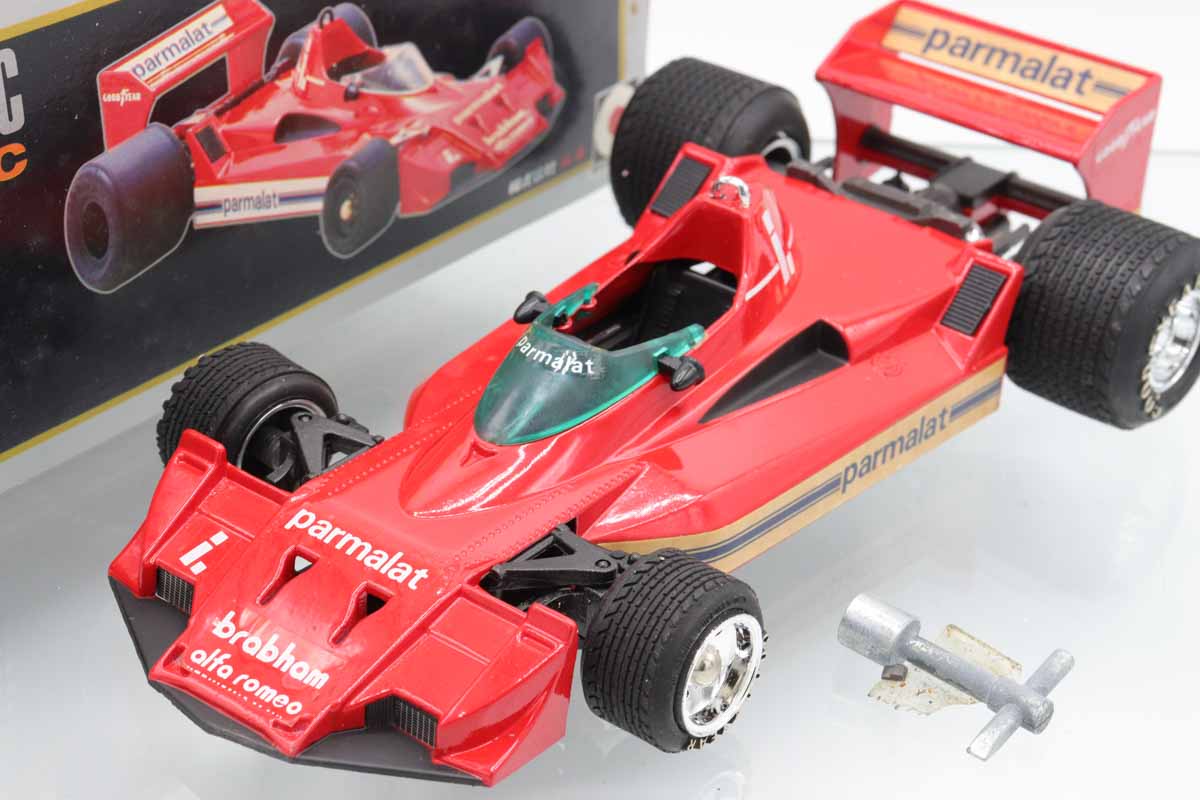 ケンミ出品 ミニカーショップ ケンボックス 永大グリップ☆57☆ブラハム BT45C