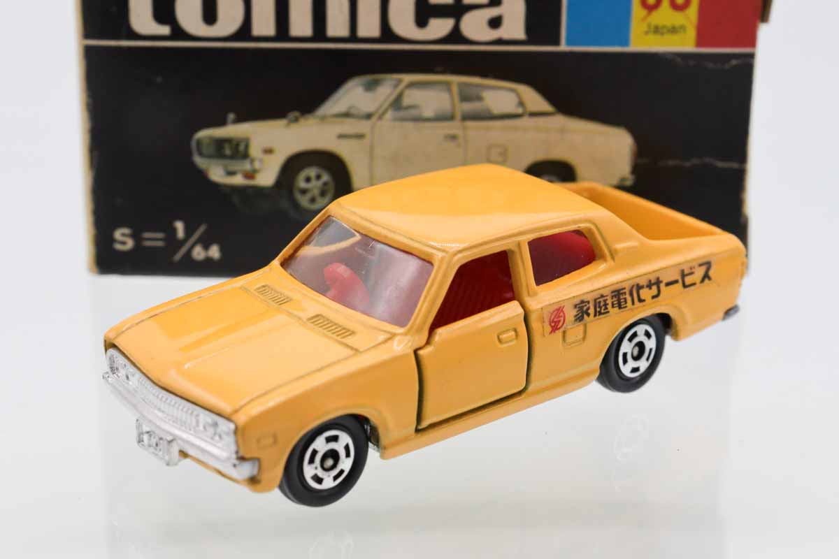 ミニカーショップ ケンボックス トミカ 黒箱☆96☆ダットサン