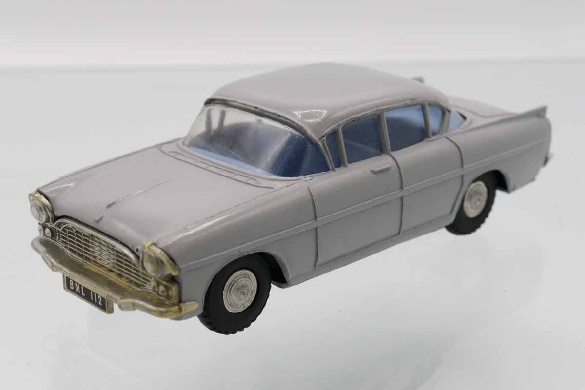 ミニカーショップ ケンボックス SPOT-ON☆165☆VAUXHALL CRESTA(グレー