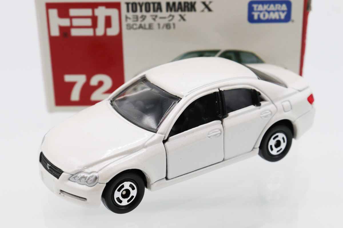 トミカ　赤箱