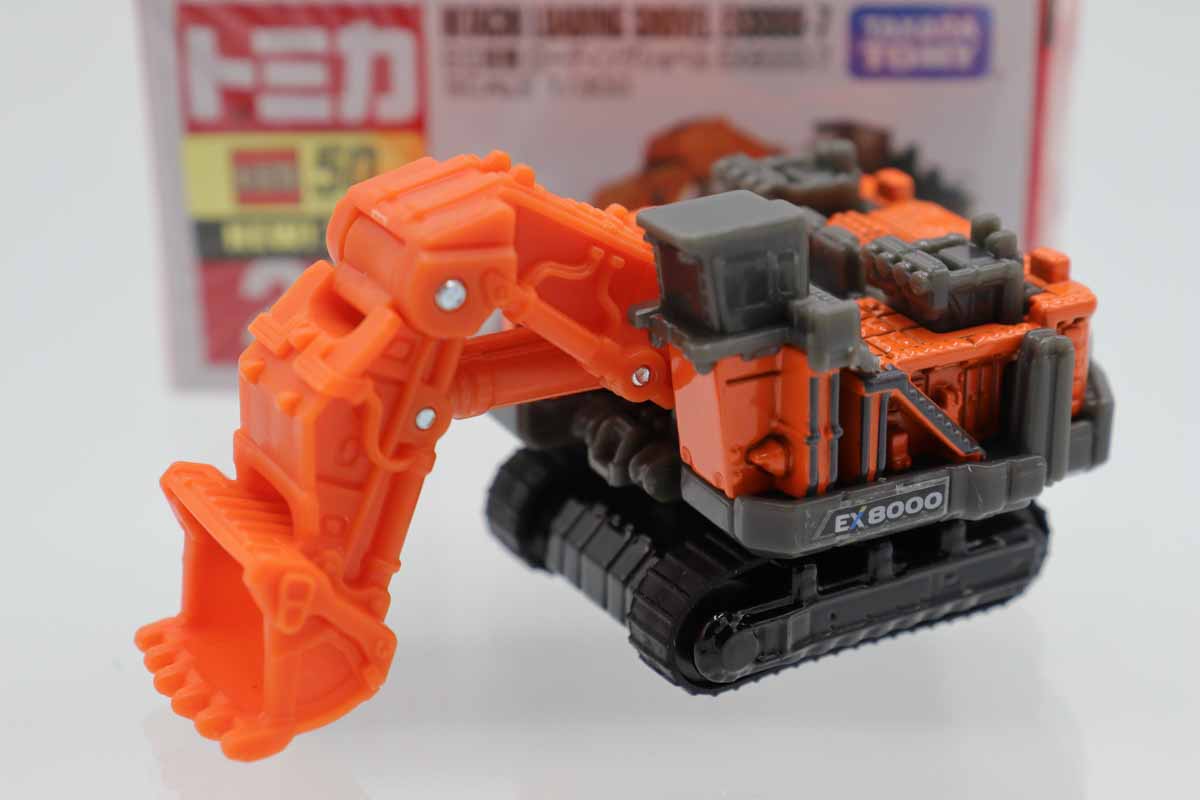 トミカ　赤箱