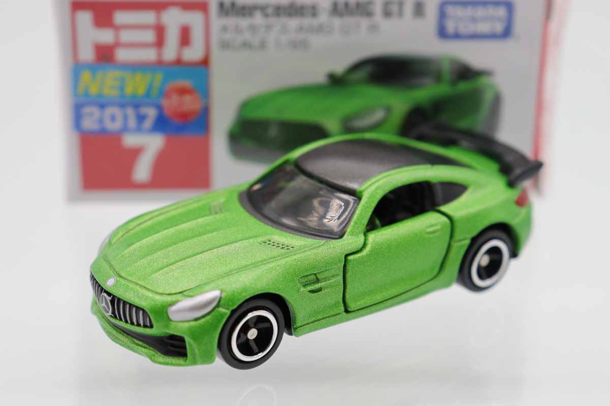 トミカ　赤箱