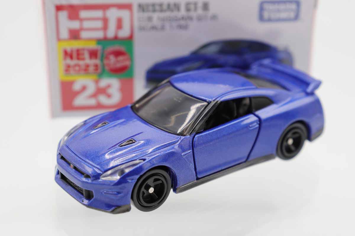 トミカ　赤箱