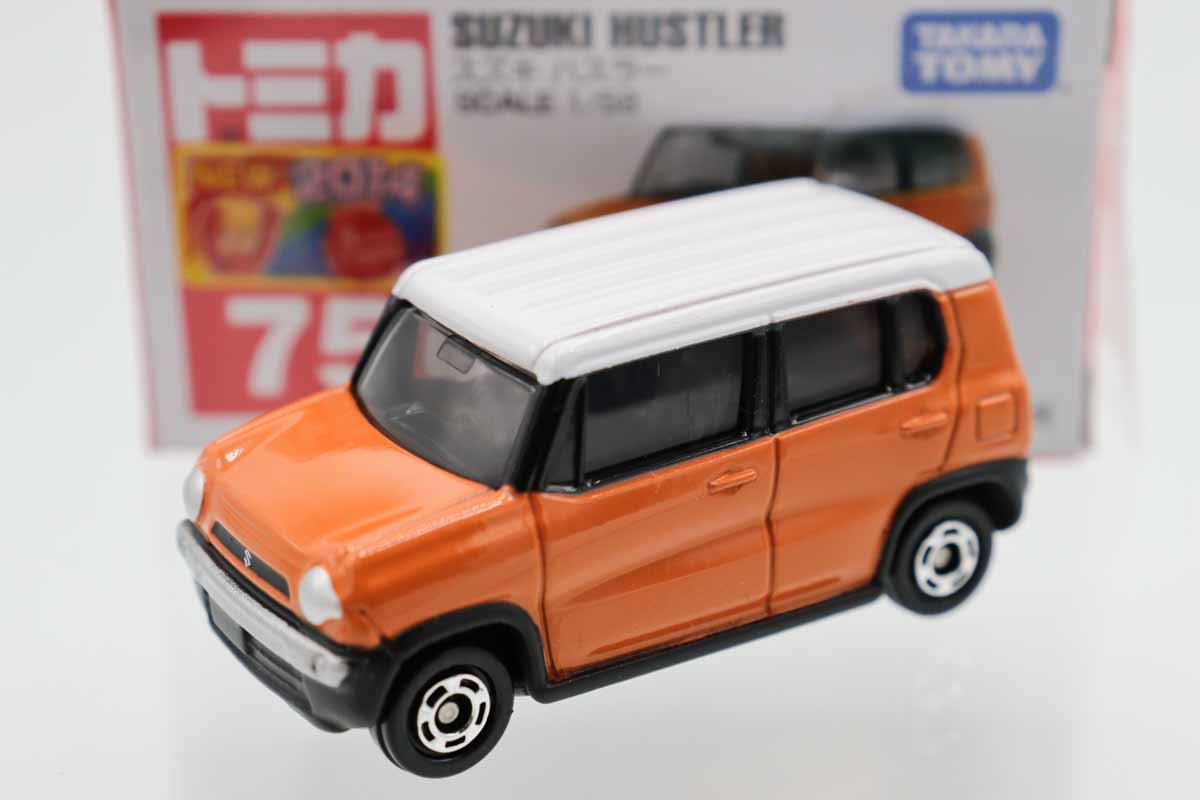 トミカ　赤箱