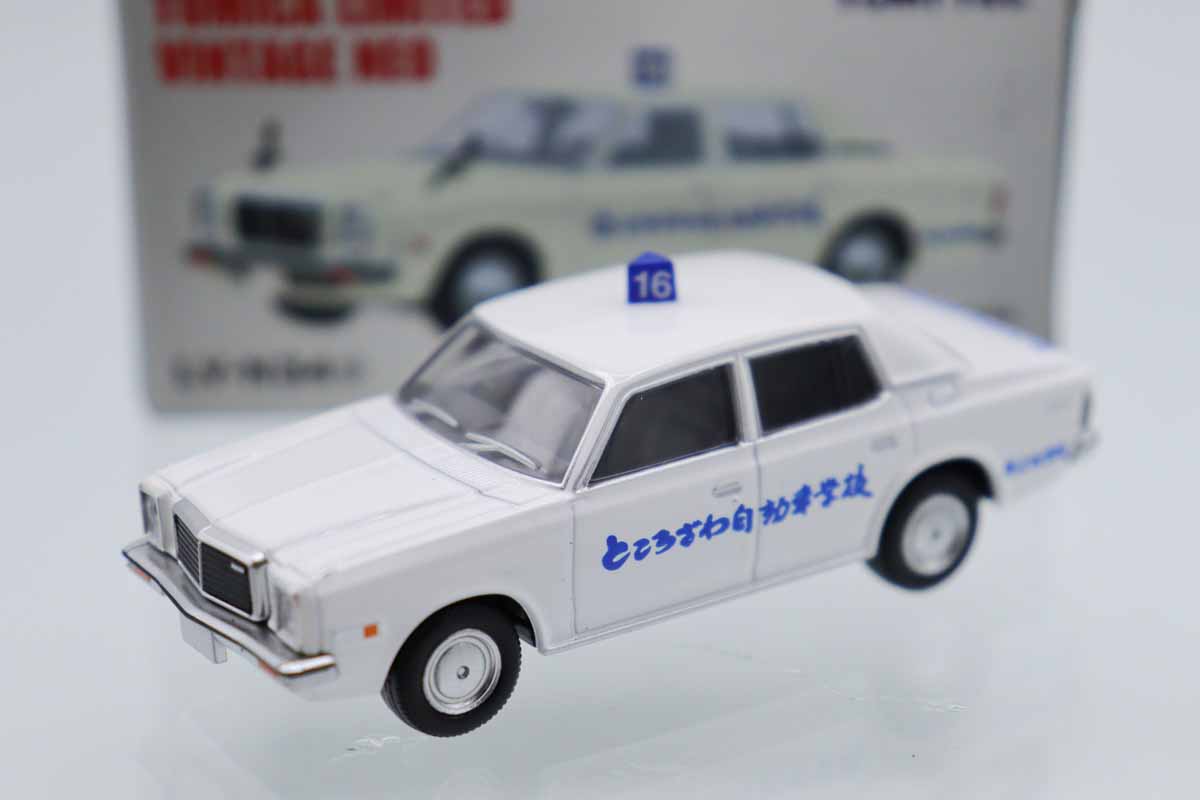 トミカ　TLV　ネオ