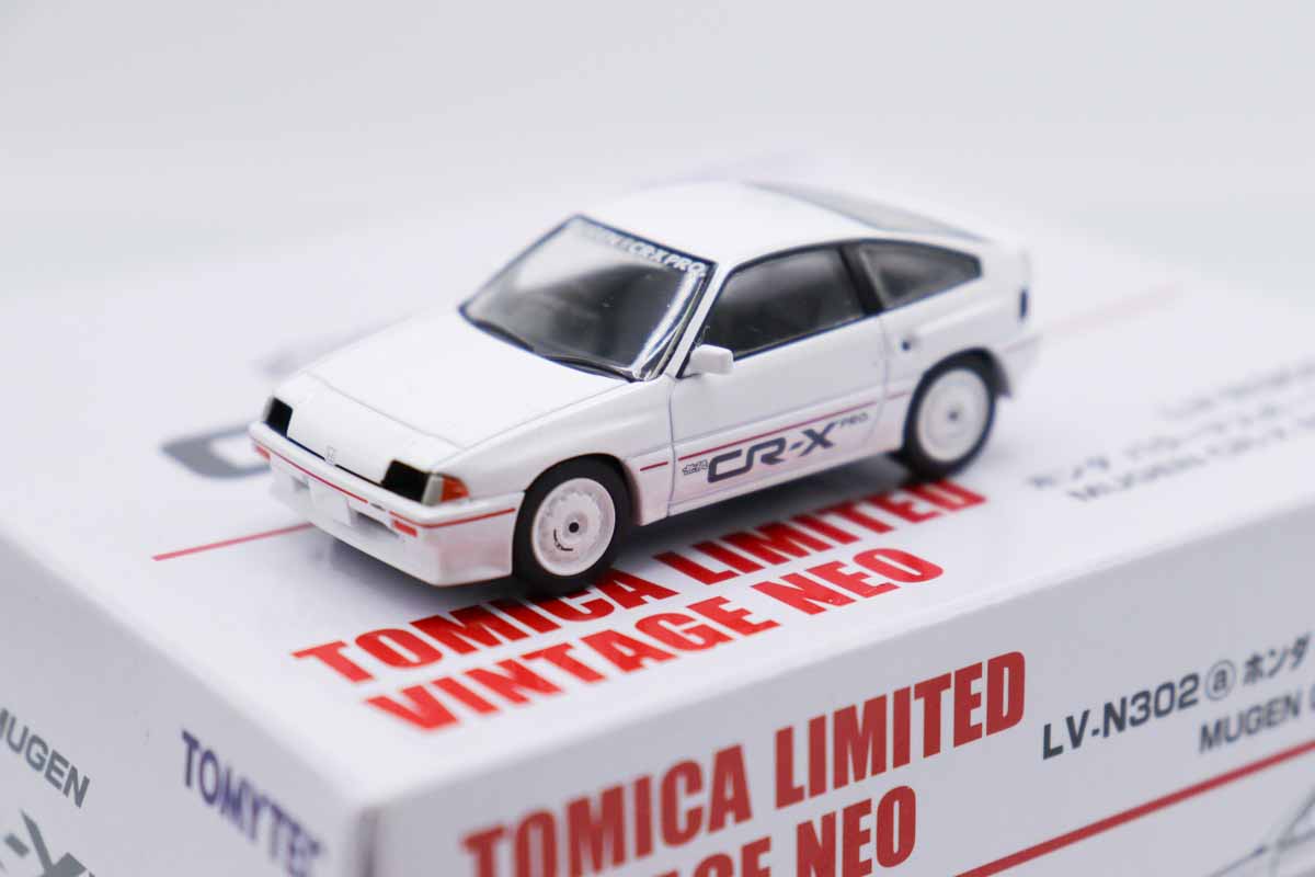 トミカ　TLV　ネオ