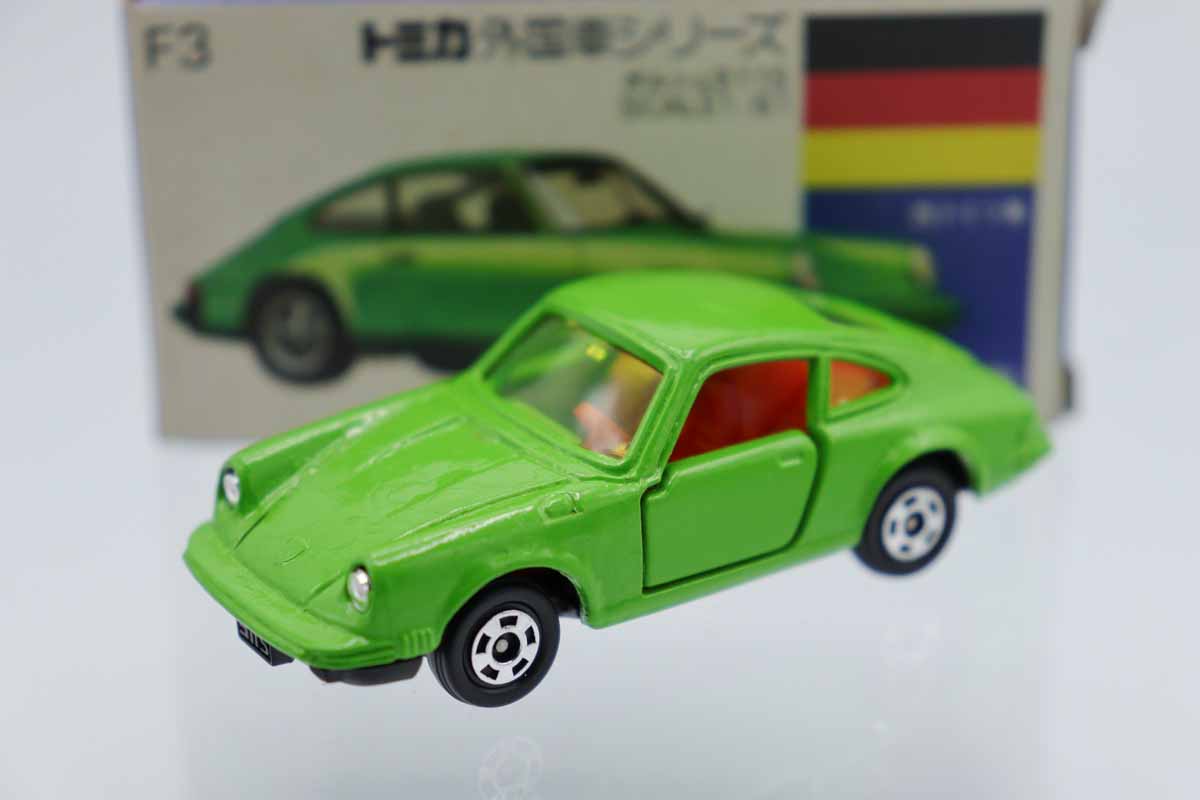 トミカ　青箱