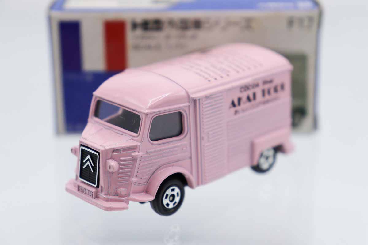 トミカ　青箱