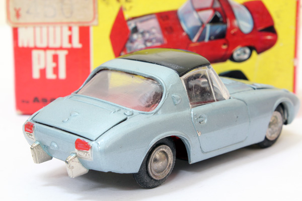 モデルペット