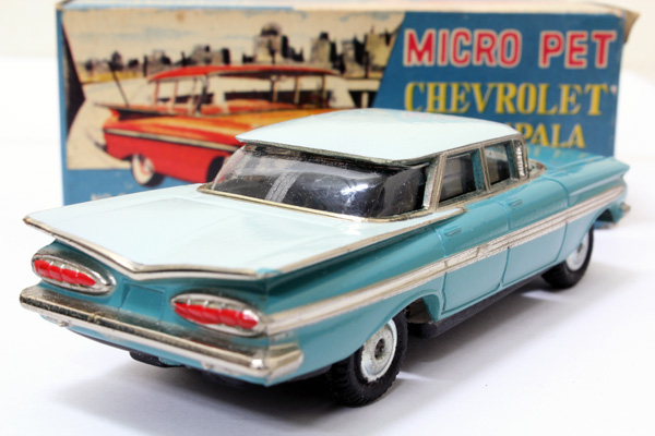 美品レアCORGI TOYS CHEVROLET IMPALA ミニカー