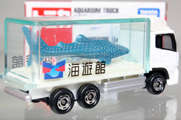 トミカ　赤箱