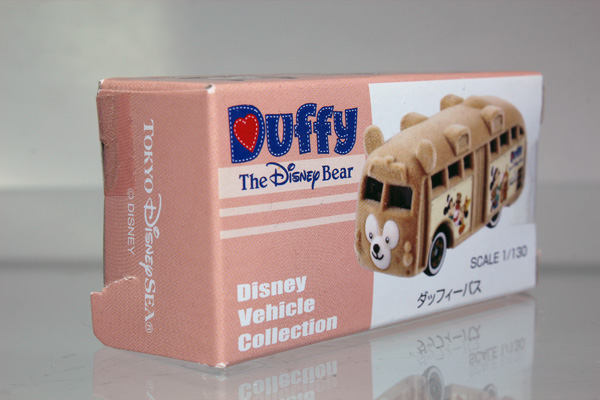 ミニカーショップ ケンボックス ディズニートミカ ダッフィーバス 未開封ですが フタ切れminicar Shop Kenbox Tomica