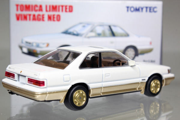 トミカリミテッド　レパード　3台セット 81v9XYCjYwL._AC_SY200_QL15_.jpg