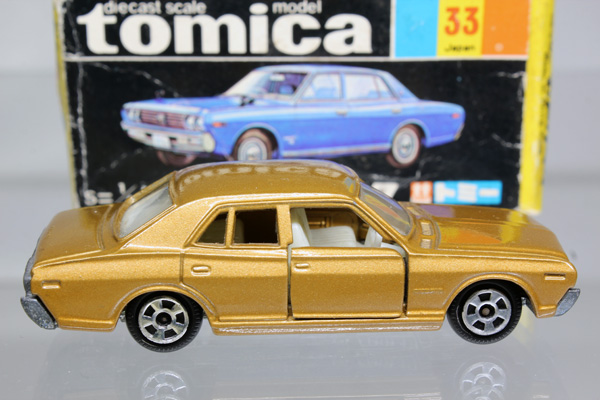 ミニカーショップ ケンボックス トミカ 黒箱☆33☆日産セドリック※MADE  