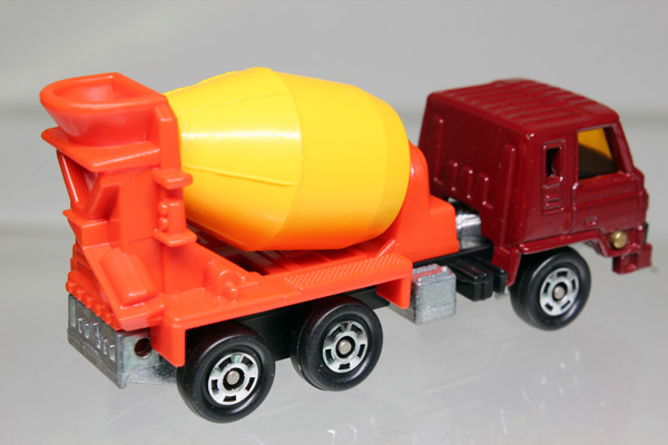 ミニカーショップ ケンボックス トミカ 黒箱☆53☆日産ディーゼル