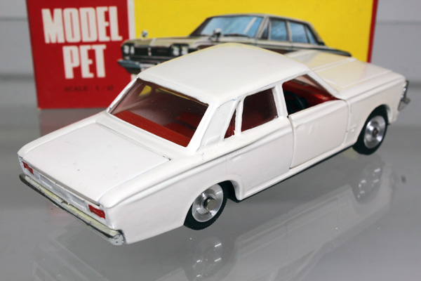 モデルペット