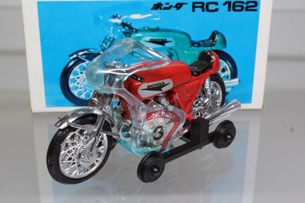 モデルペット