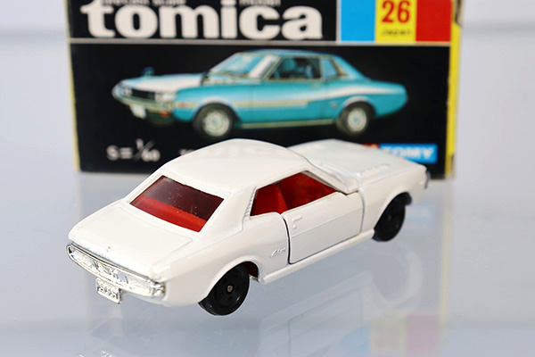 トミカ　黒箱