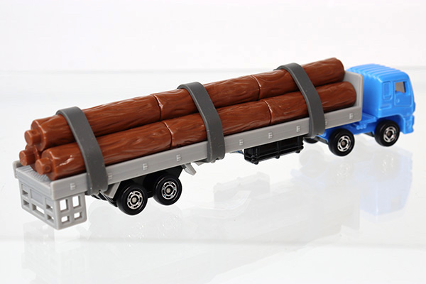 ミニカーショップ ケンボックス トミカギフトばらし いすゞギガ木材運搬車 工事現場セット 白箱付minicar Shop Kenbox Tomica