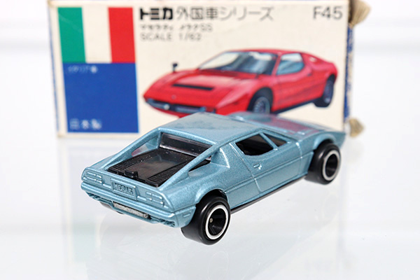 トミカ　青箱