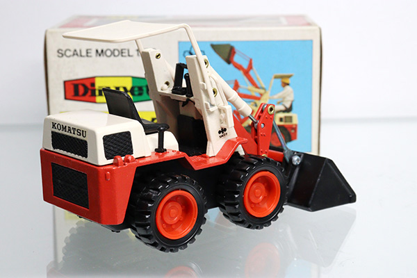 Komatsu ミニカーセット　7点　未開封品 Komatsu ミニカーセット 7点 未開封品 Komatsu ミニカーセット 7